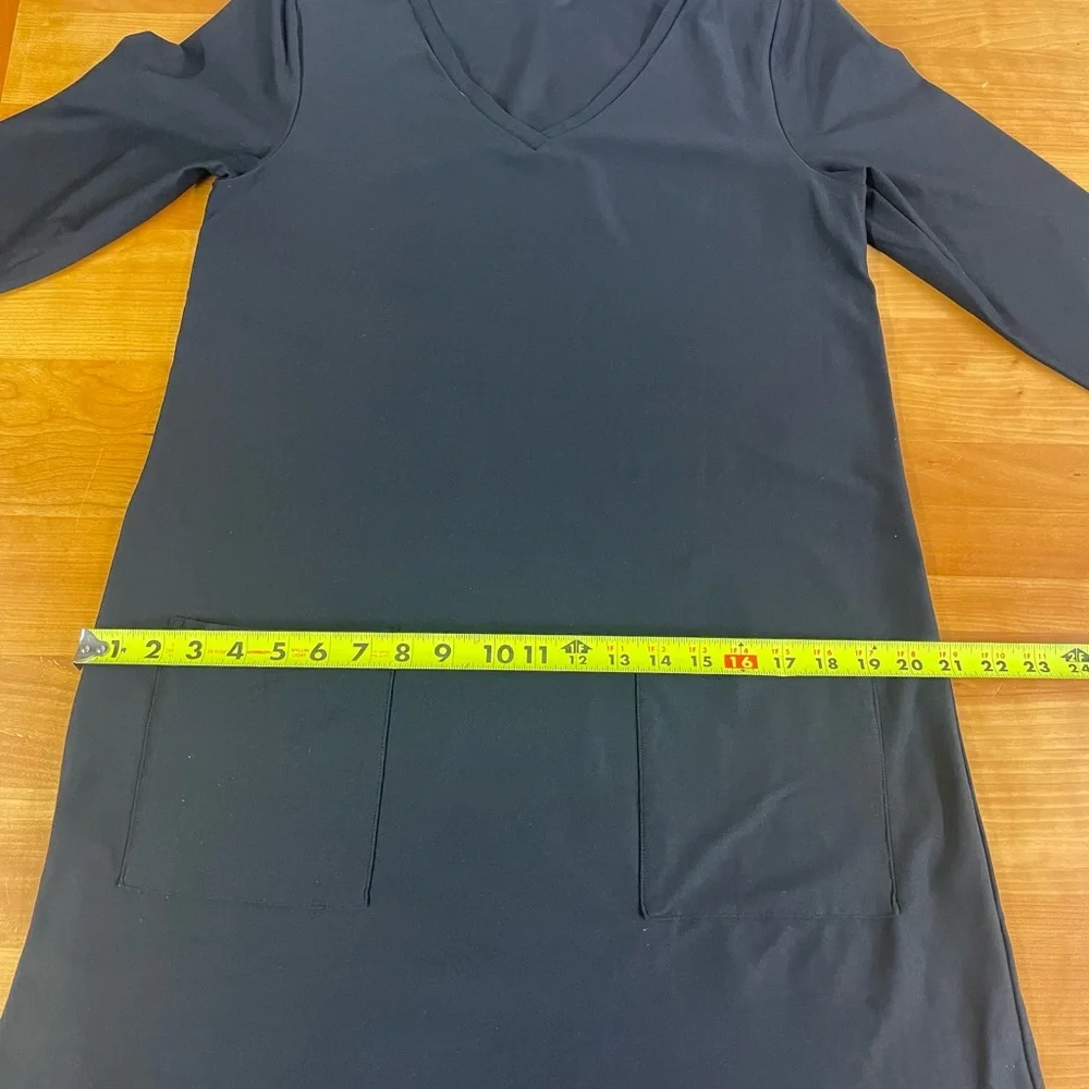 Judy P black A-line V neck dress with 3/4 sleeves medium - Picture 9 of 12